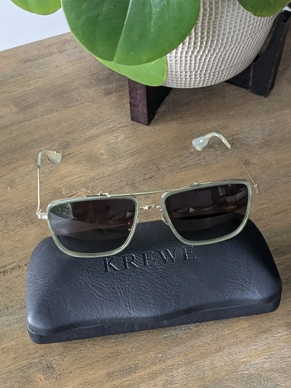 NWT Krewe Sunglasses Vail Selene